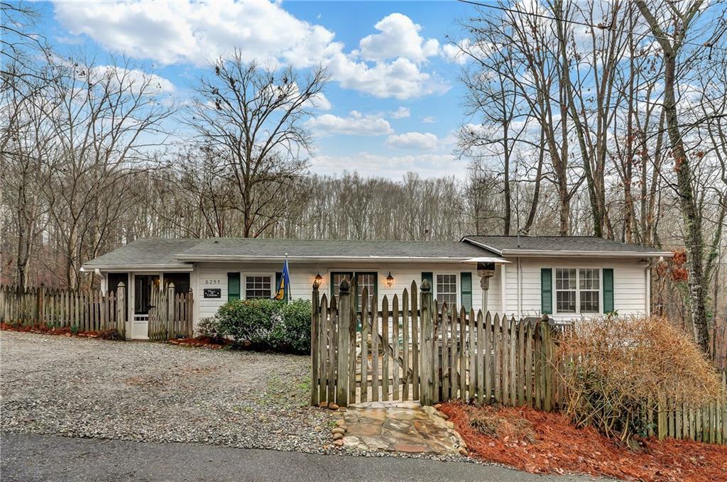 6255 Reives Rd., Cumming, GA 30041