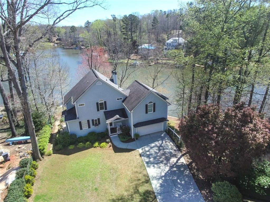 236 Lakeshore Dr., Berkeley Lake, GA 30096