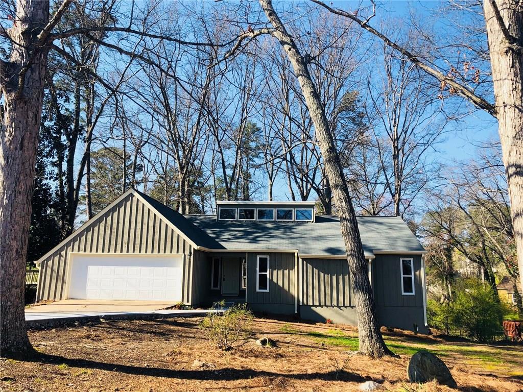6854 Laurelwood Dr., Douglasville, GA 30135