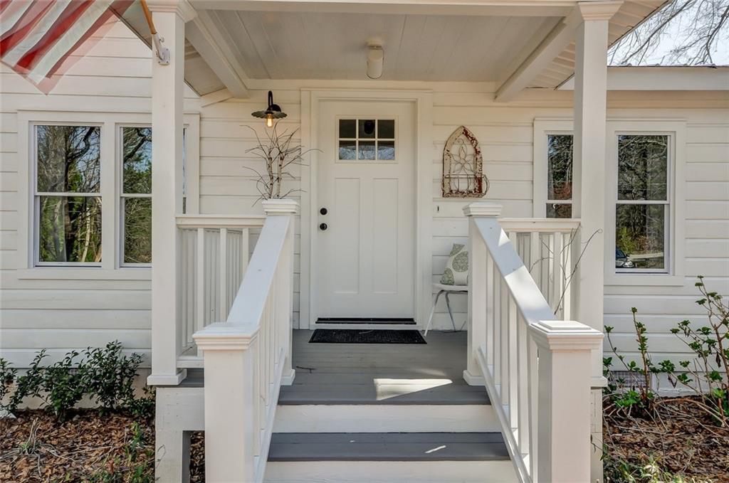 1022 Arnold Mill Rd., Woodstock, GA 30188