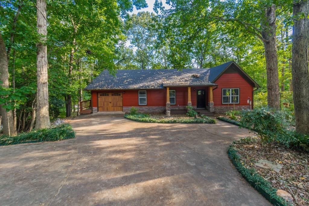 8485 Bullock Ln., Gainesville, GA 30506