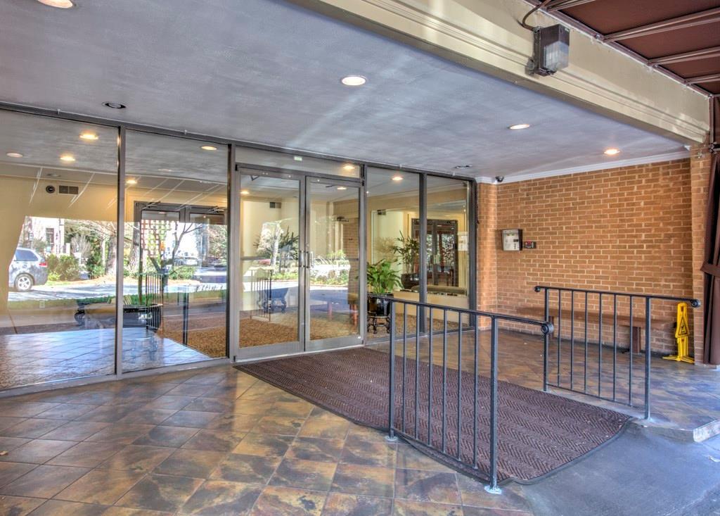 2637 Peachtree Rd. #404, Atlanta, GA 30305