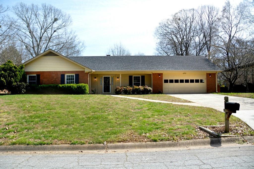 690 Oak Ter., Norcross, GA 30071