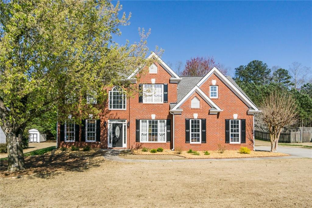 6318 Spring Lake Dr., Flowery Branch, GA 30542