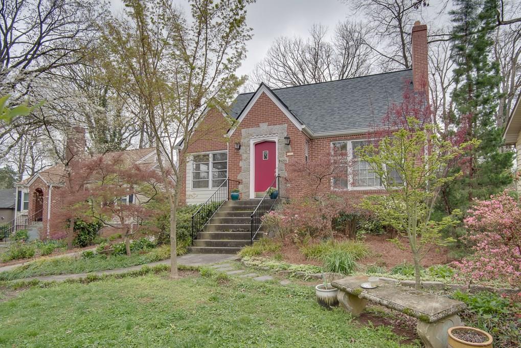 2455 W Woodland Cir., East Point, GA 30344
