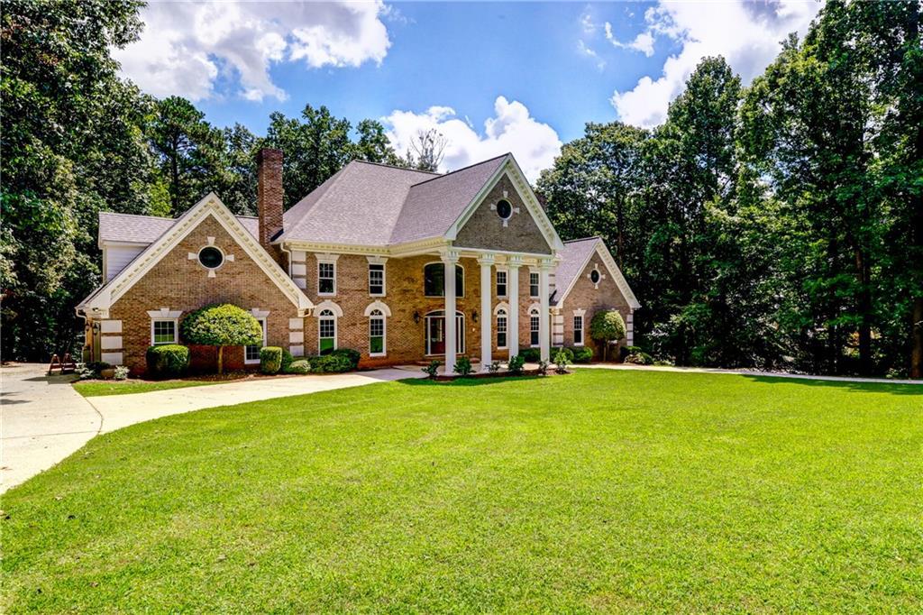 1839 Chedworth Ln., Stone Mountain, GA 30087