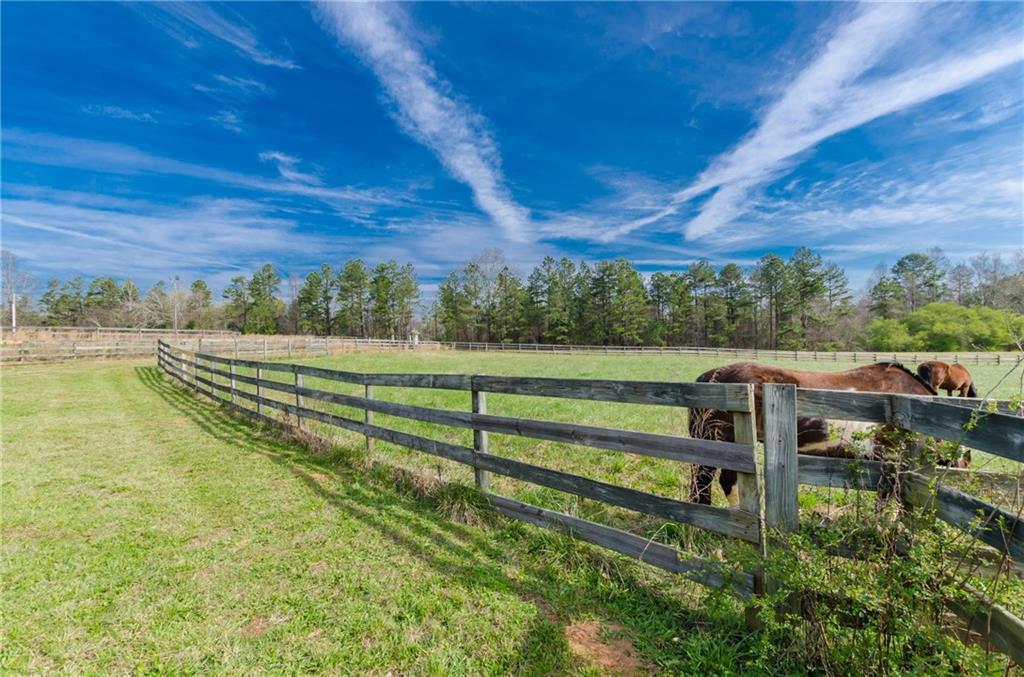 2331 Plainview Rd., Maysville, GA 30558