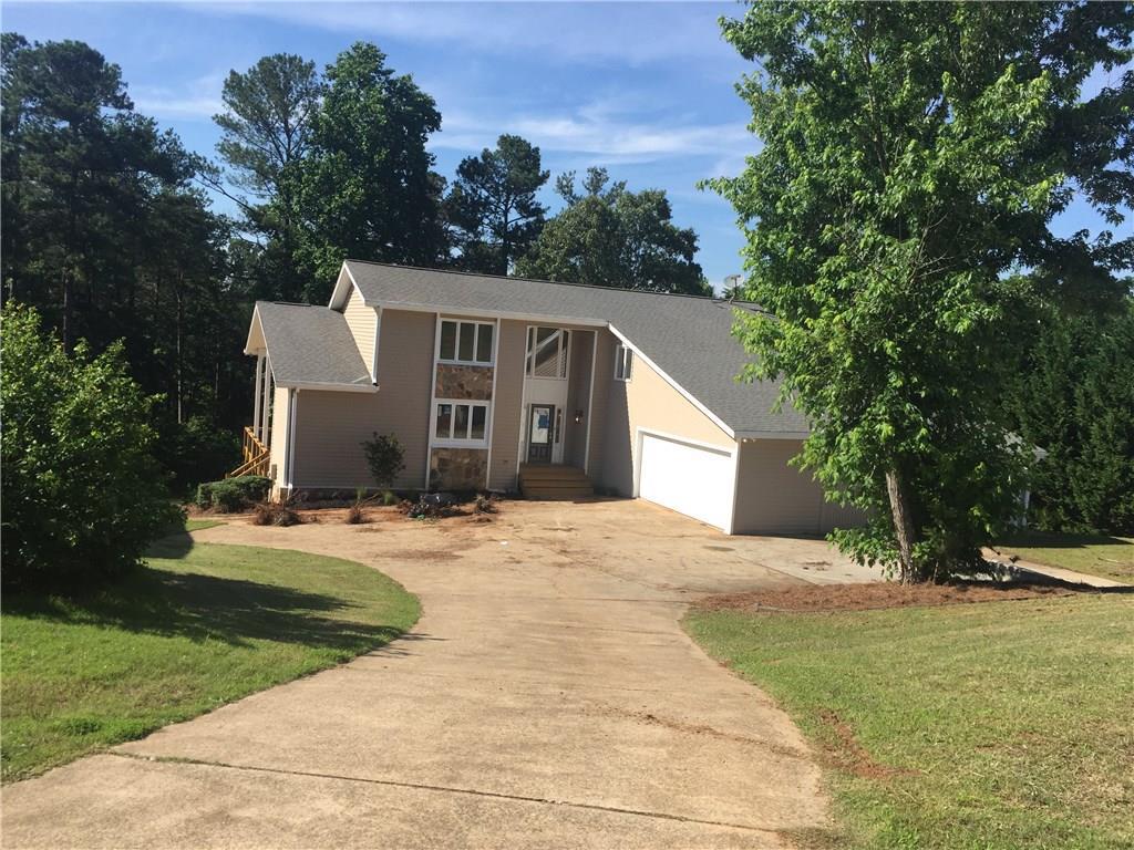 5985 Blackberry Ln., Buford, GA 30518