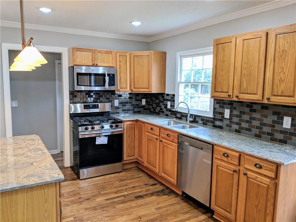 2981 Lowrance Dr., Decatur, GA 30033