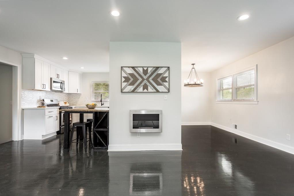 2956 Belvedere Ln., Decatur, GA 30032