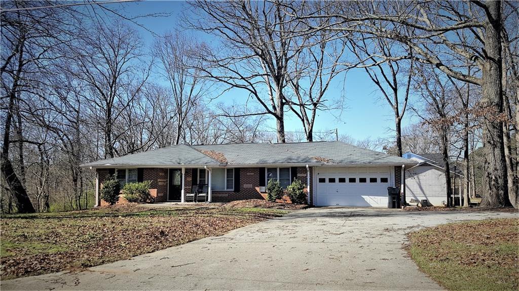 3309 Maple Dr., Snellville, GA 30078