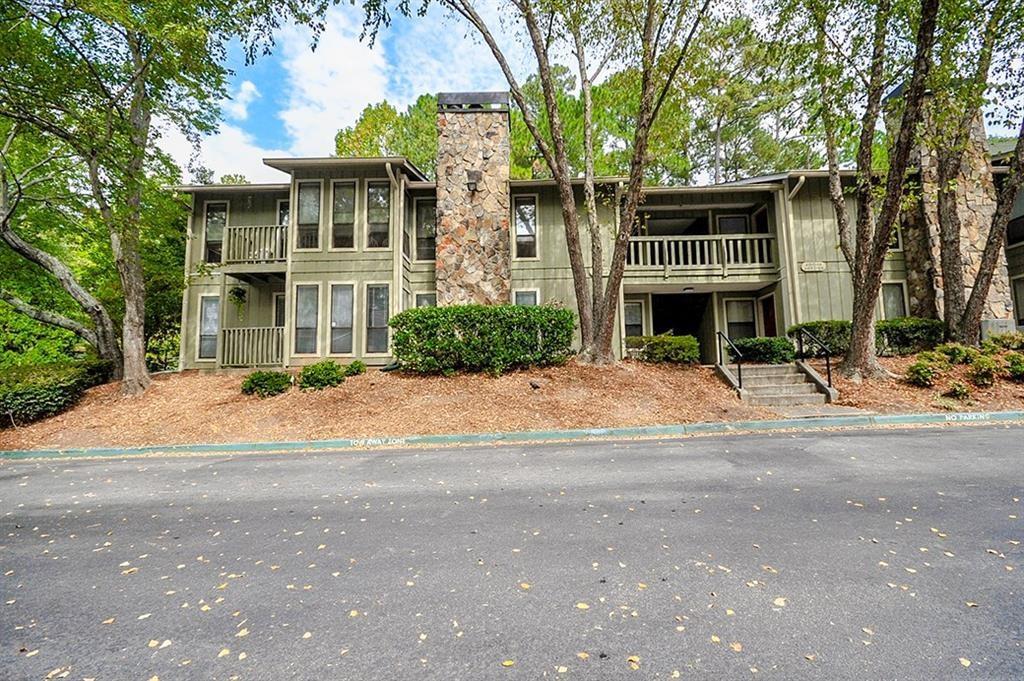 3982 Woodridge Way, Tucker, GA 30084