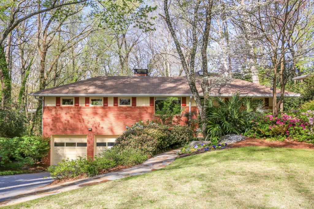 940 Vistavia Cir., Decatur, GA 30033