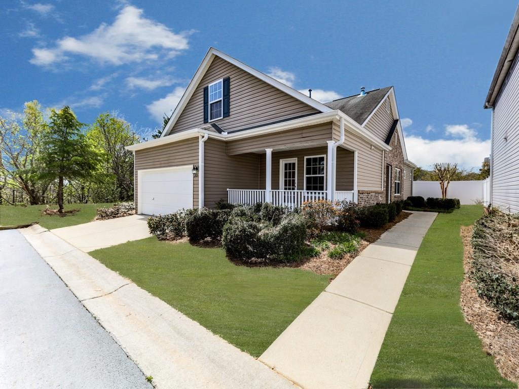 285 Hiawassee Dr., Woodstock, GA 30188