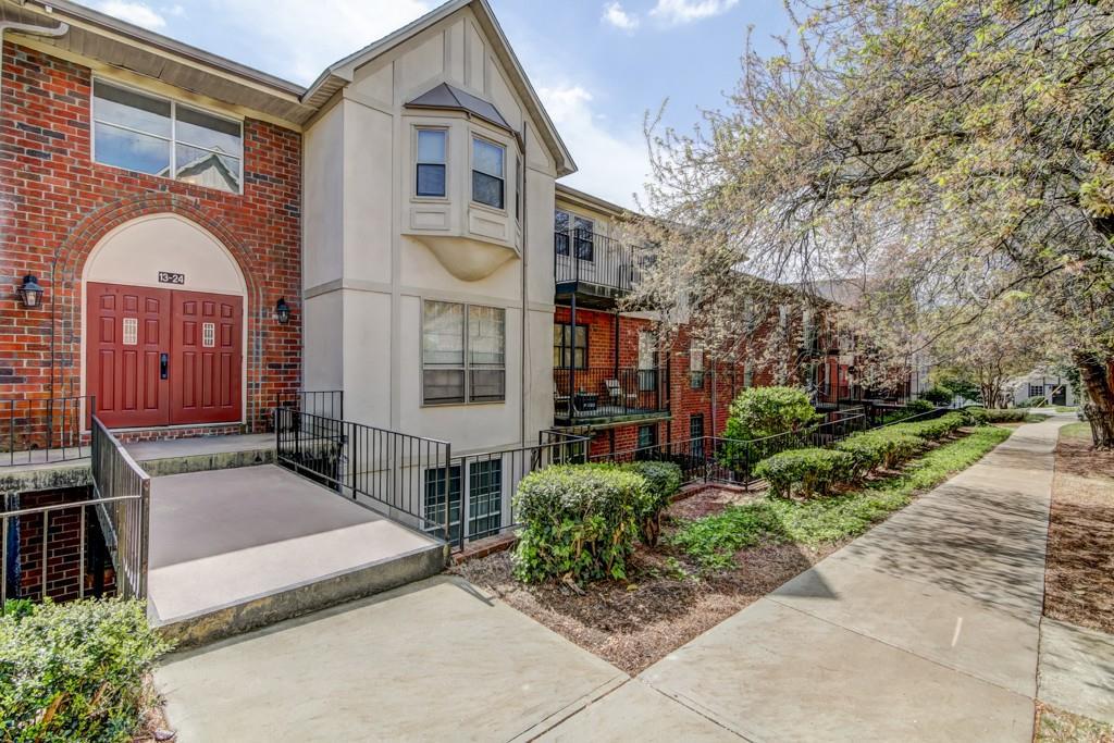 6851 Roswell Rd. #F17, Atlanta, GA 30328