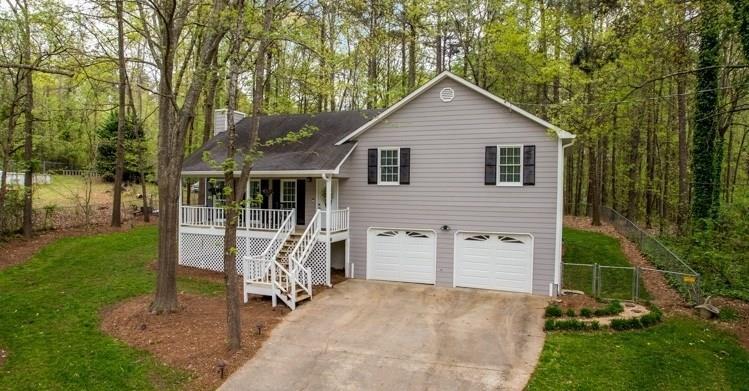 425 Shelby Ln., Hiram, GA 30141