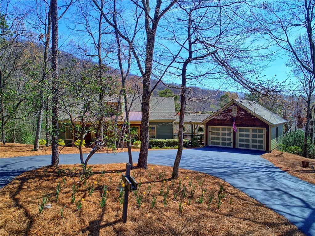 100 Huckleberry Tr., Big Canoe, GA 30143