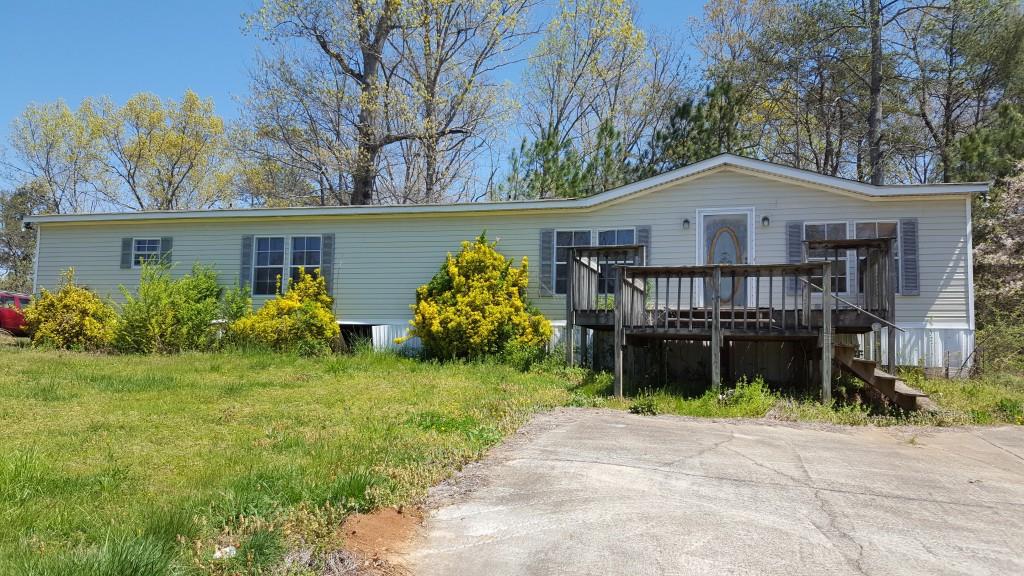 226 Bridle Path Dr., Ball Ground, GA 30107