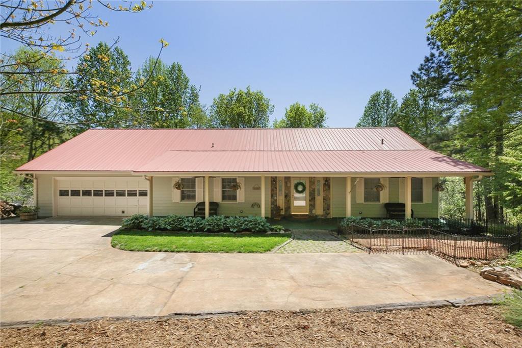 7470 Shadburn Ferry Rd., Cumming, GA 30041