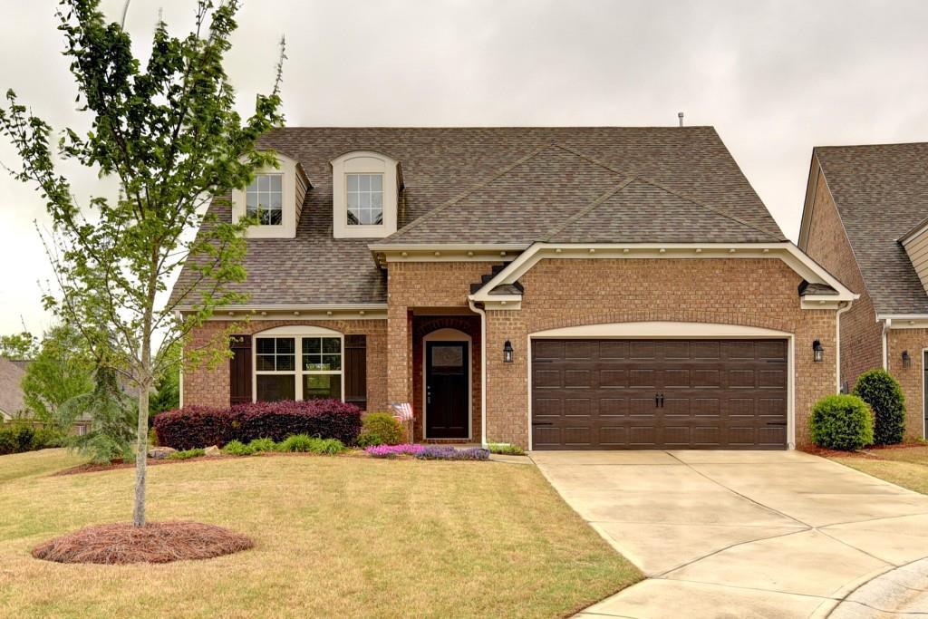 303 Vallejo Ct., Woodstock, GA 30188
