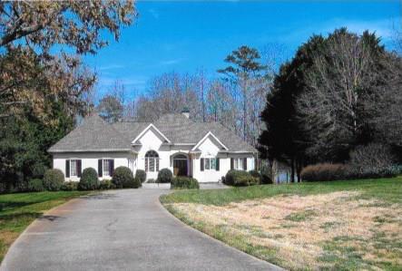 4346 Willow Oak Dr., Gainesville, GA 30506