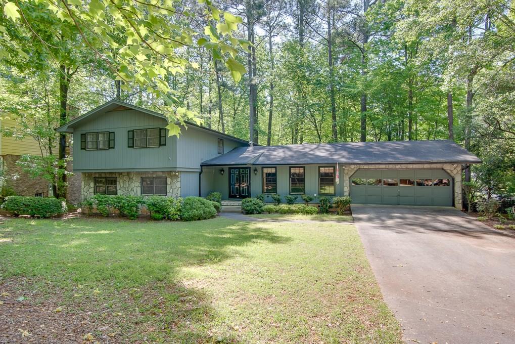 2202 Greencrest Dr., Atlanta, GA 30345