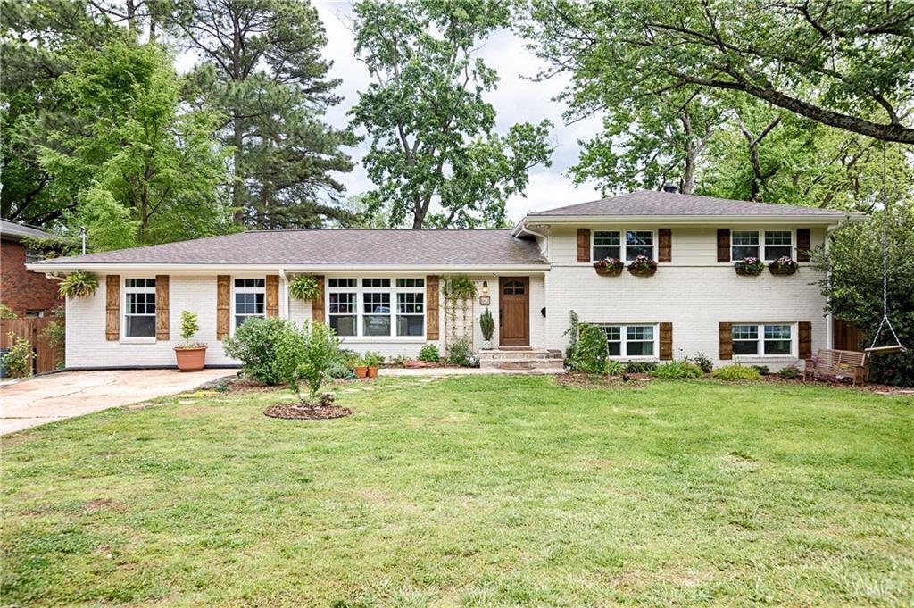 1142 Clarendon Ave., Avondale Estates, GA 30002