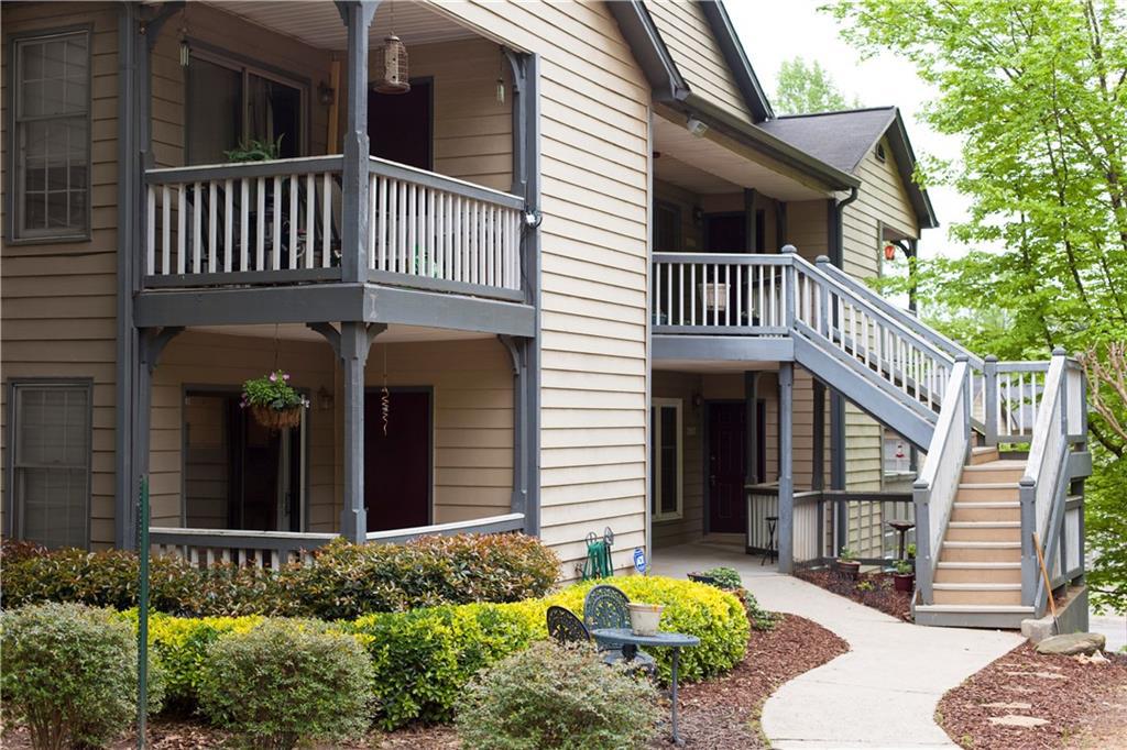 2501 Vineyard Way, Smyrna, GA 30082