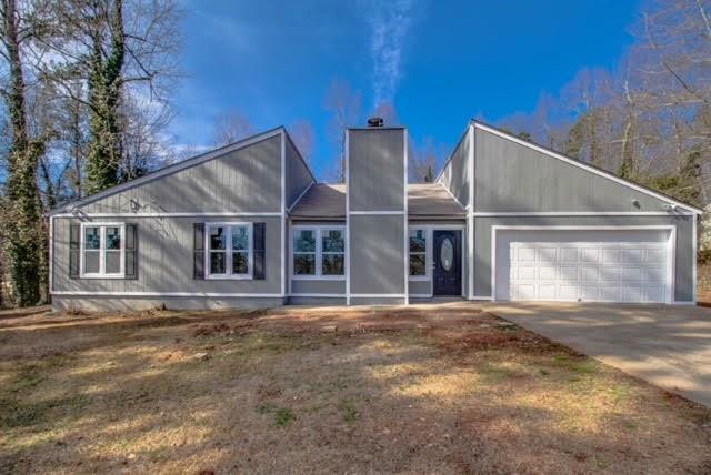 203 Regency Ln., Woodstock, GA 30188