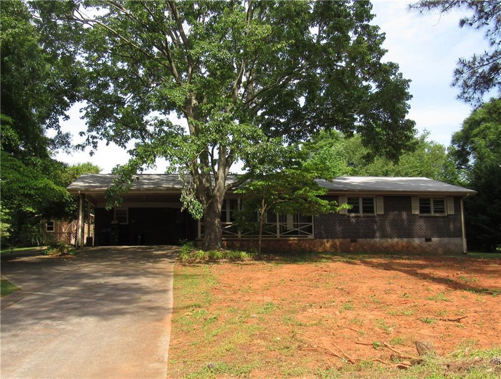1586 Carlton Ave., Stone Mountain, GA 30087