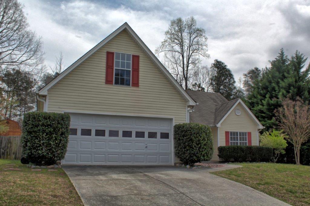 1295 Wilkes Crest Dr., Dacula, GA 30019
