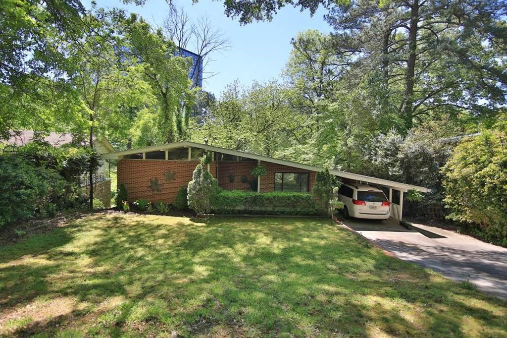 1989 Mcjenkin Dr., Atlanta, GA 30345