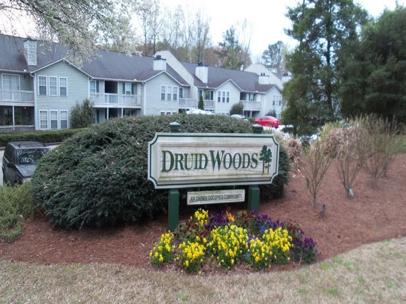 1939 Brian Way, Decatur, GA 30033