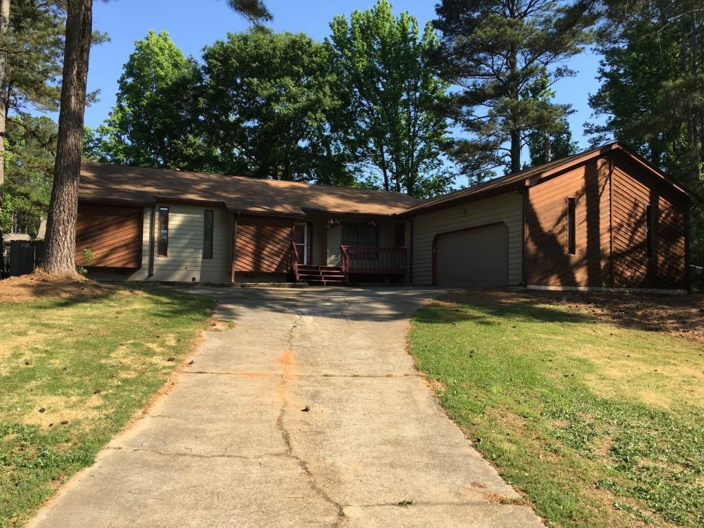 6551 Deshon Cir., Lithonia, GA 30058