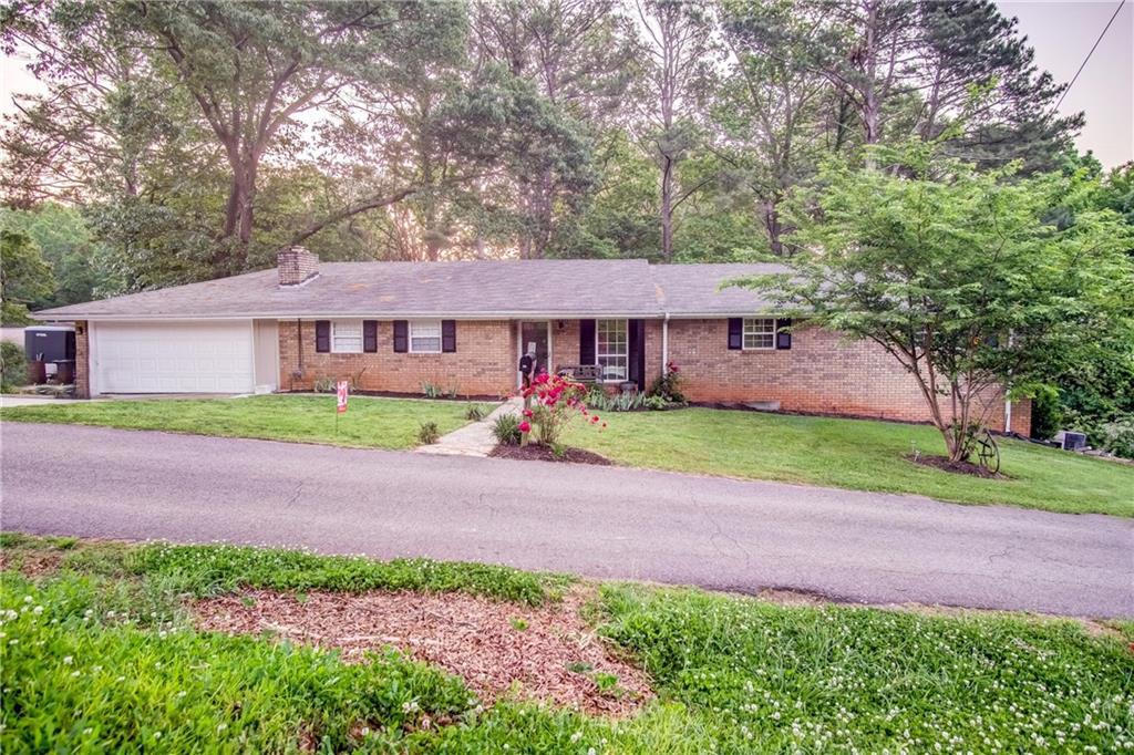 148 Beverly Dr., Canton, GA 30114