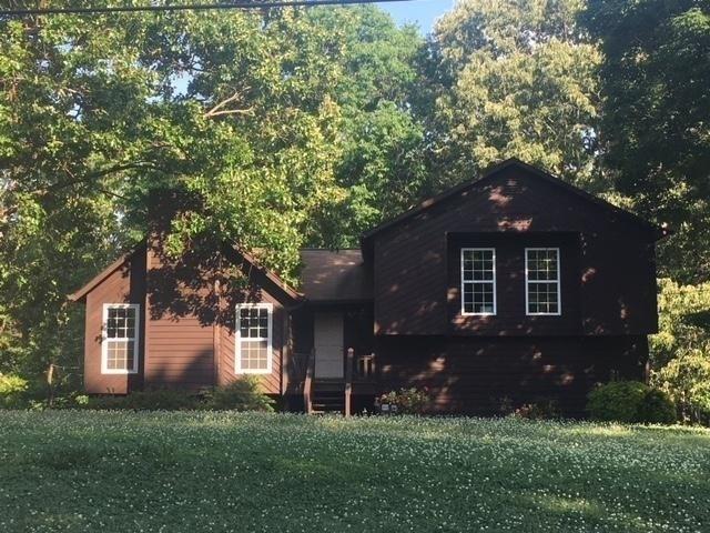 156 W Putnam Ferry Rd., Woodstock, GA 30189