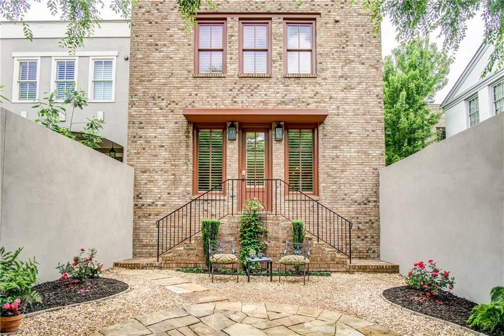 127 Hubbard Rd., Woodstock, GA 30188