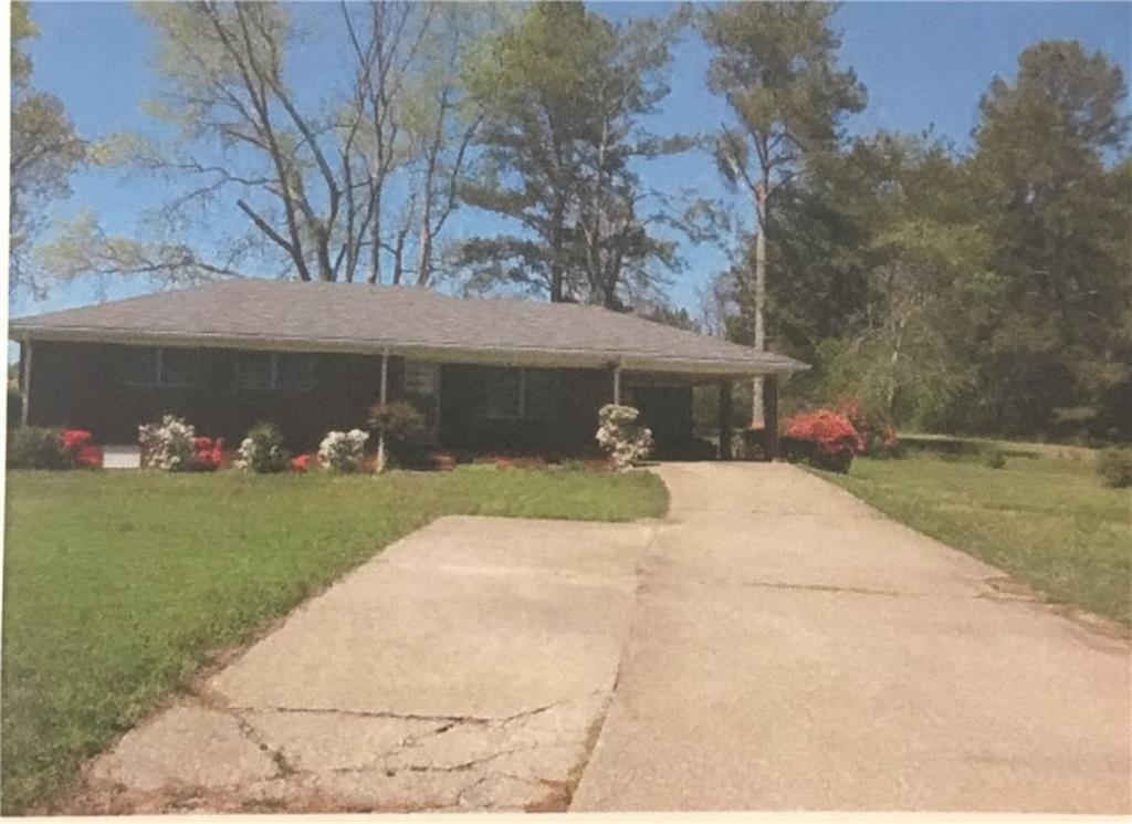 7231 Pinecrest Dr., Douglasville, GA 30134