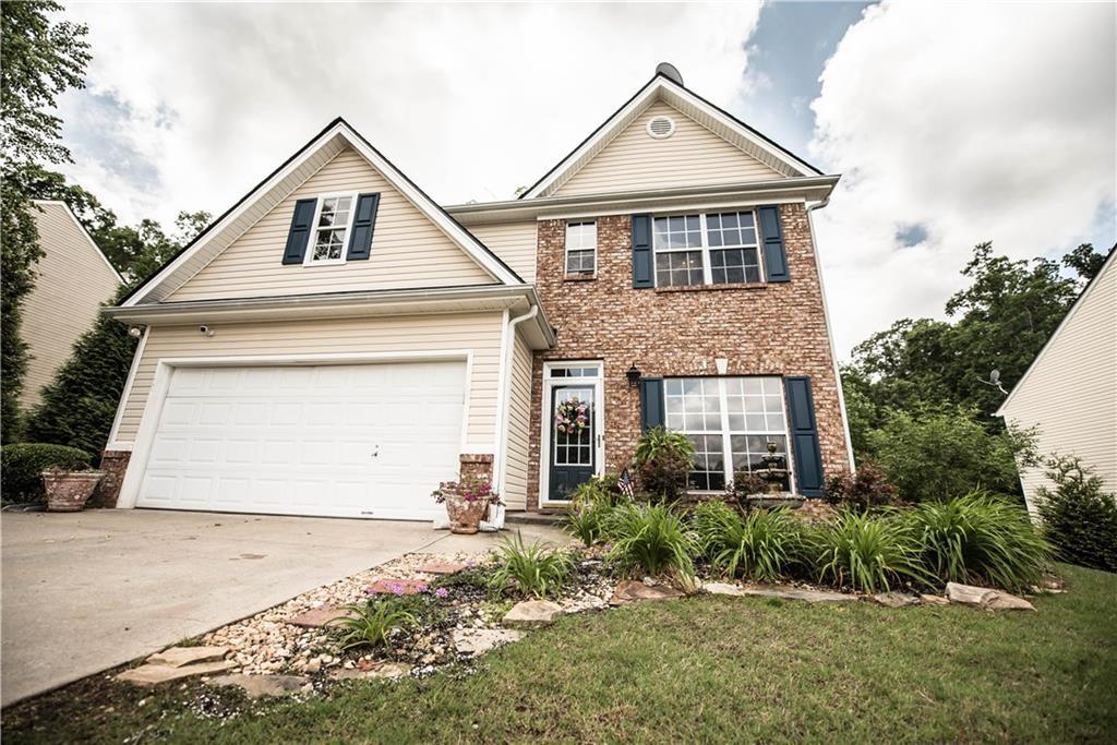 1590 Brisbane Dr., Dacula, GA 30019