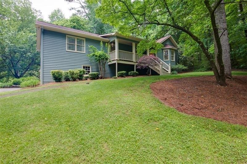 186 Cross Brook Dr., Acworth, GA 30102