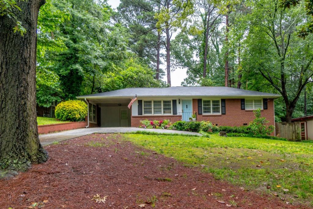 2663 Woodacres Rd., Atlanta, GA 30345