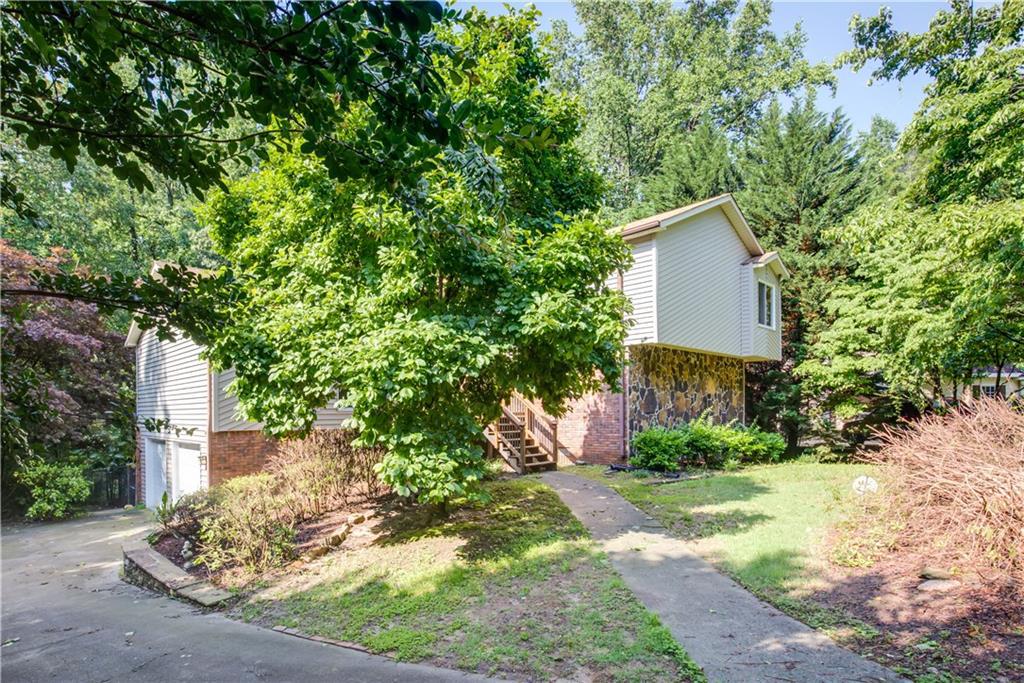 1277 Aquila Pl., Lilburn, GA 30047