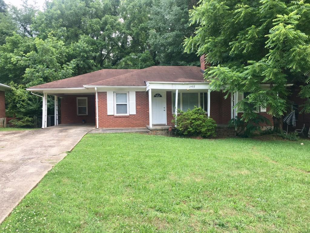 1907 Camellia Dr., Decatur, GA 30032