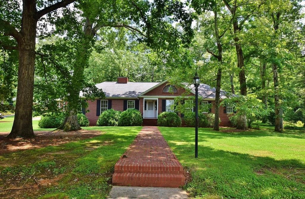 980 Wessell Rd., Gainesville, GA 30501