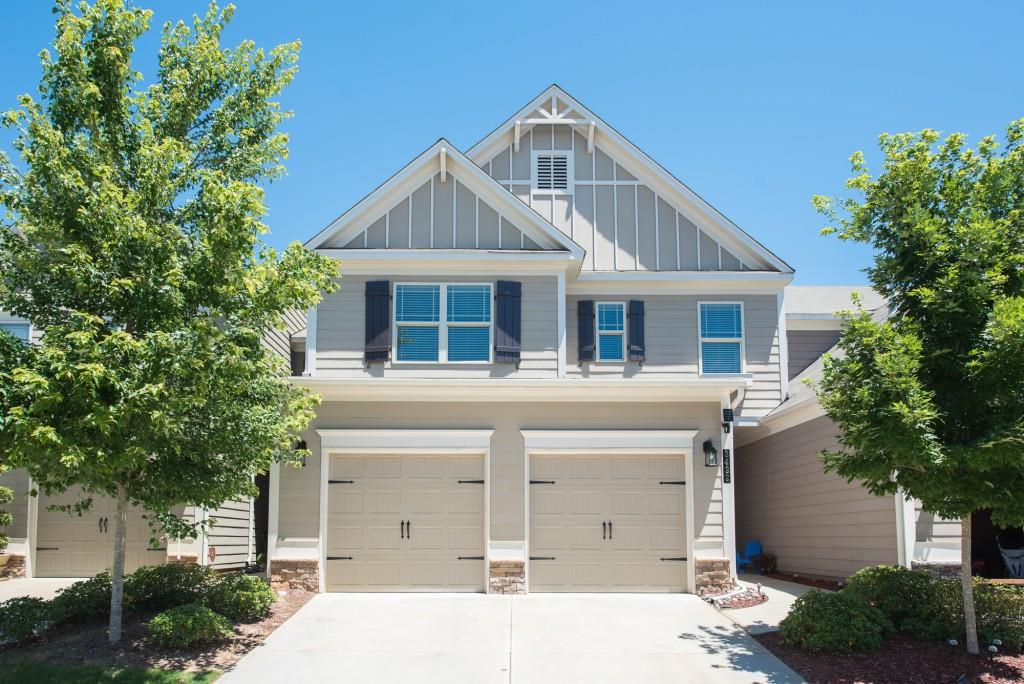 3422 Castleberry Village Cir. #50, Cumming, GA 30040