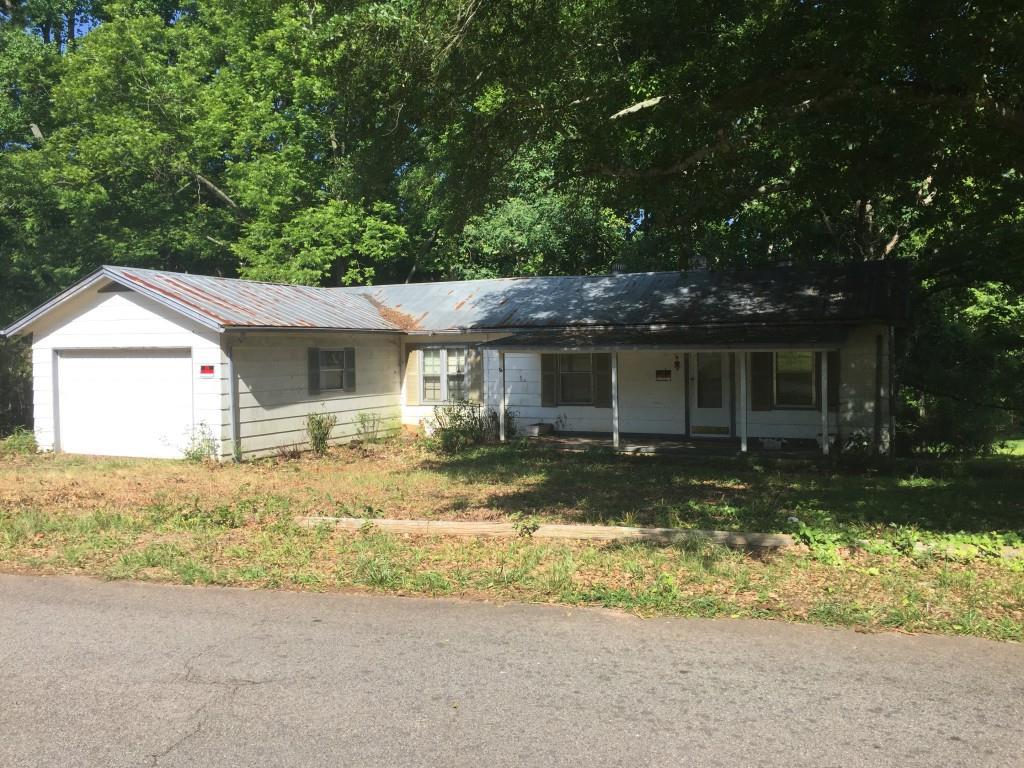 3622 Pleasant Hill Rd., Gainesville, GA 30504