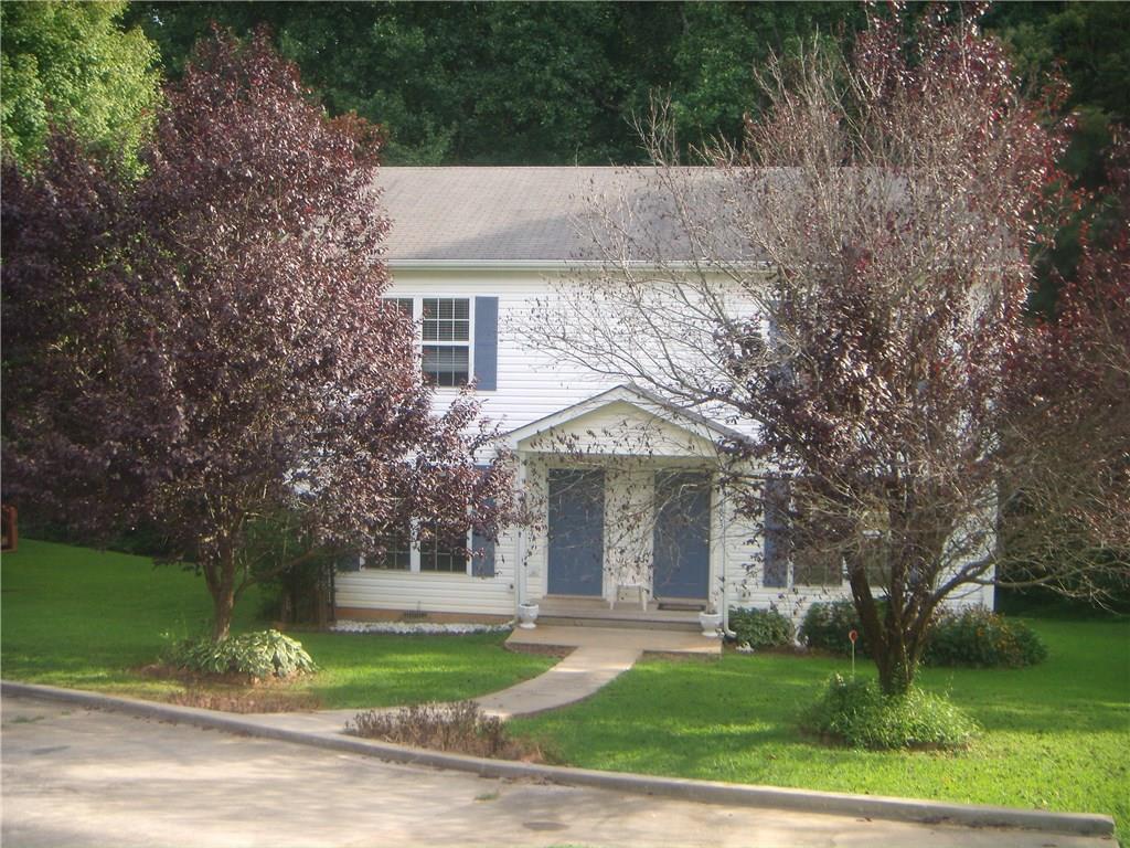 4803 Victoria Ct., Flowery Branch, GA 30542