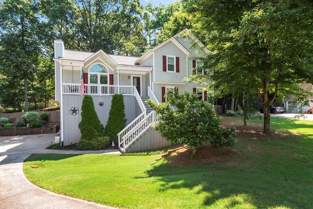 407 Queensbury Pl., Acworth, GA 30102