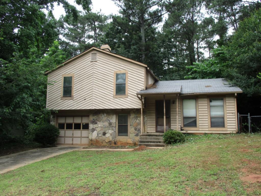 4674 Hairston Crossing Pl., Stone Mountain, GA 30083