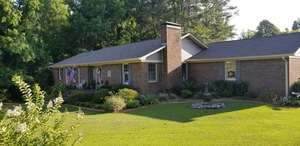 8961 Par Dr., Douglasville, GA 30134